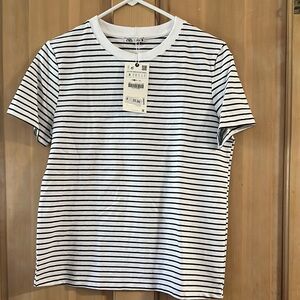 Zara Black and White Short Sleeve Tee
